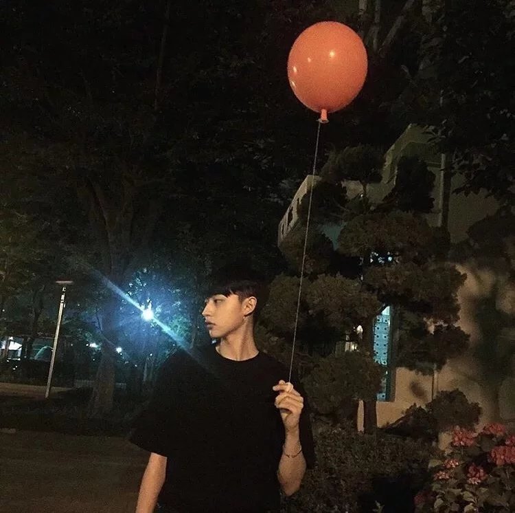 终斌韵雯