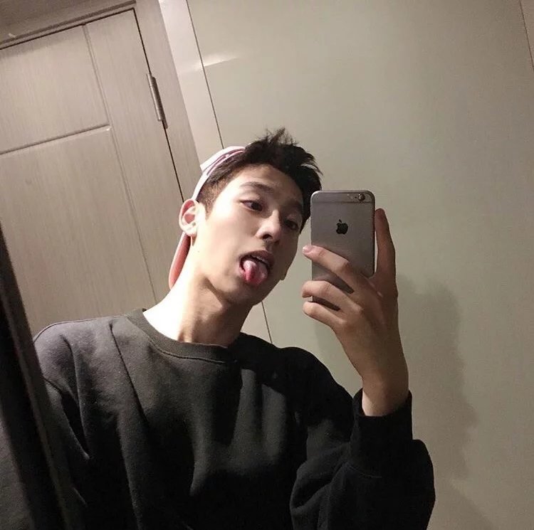 满月玲雄