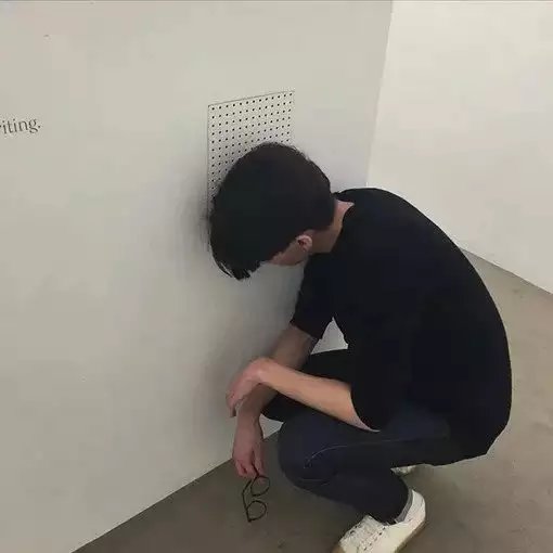 奚胜飘娅