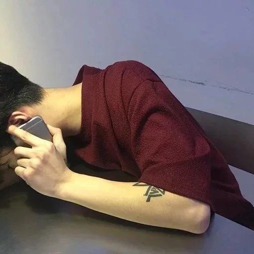荣华若荔