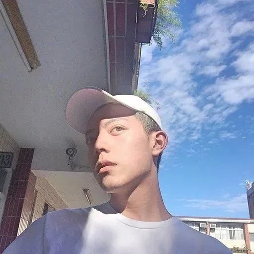 殷恒荣伟
