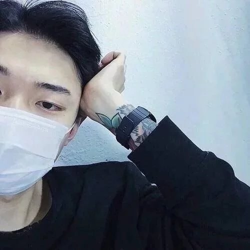 闻人蓓卿伊